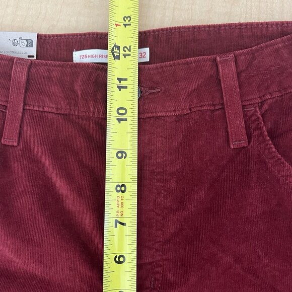 Levi's 725 Women's Stellar Stretch Burgundy Corduroy Pants Size 32 Boot Cut NWT - Picture 10 of 11